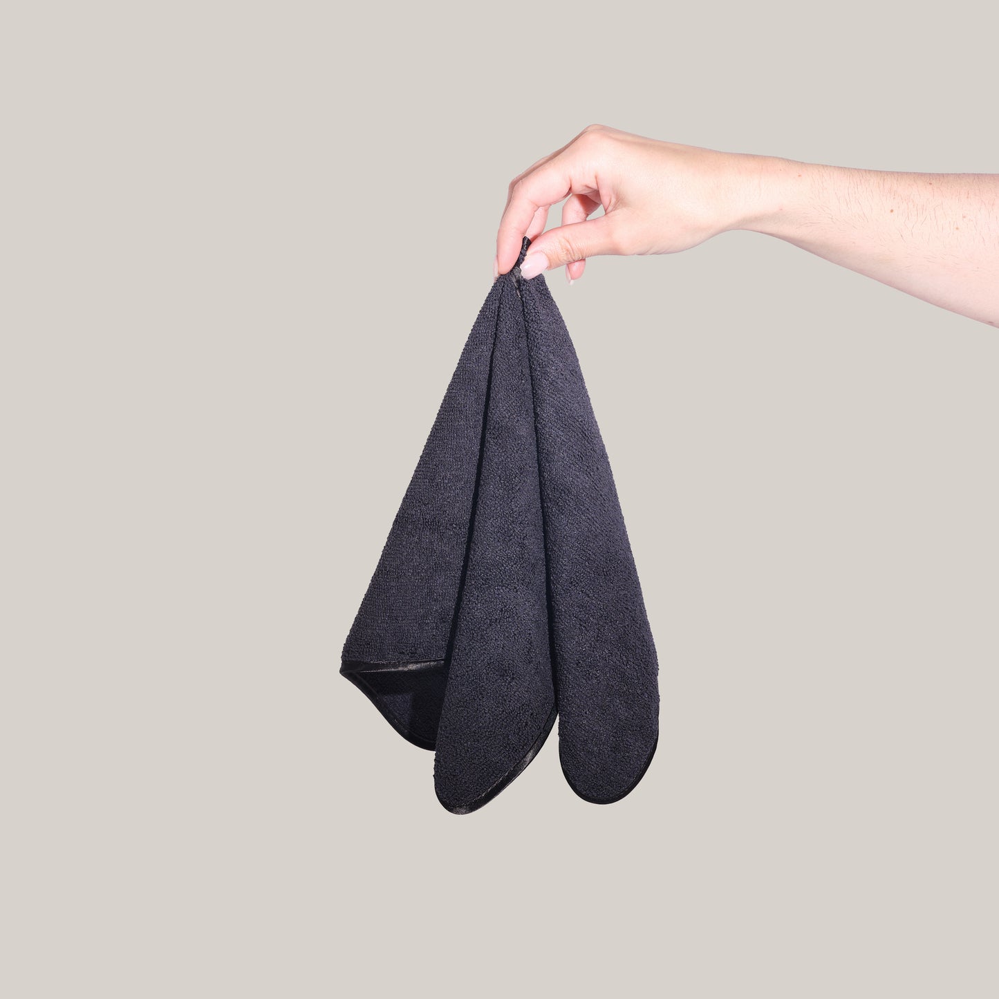 reusable black microfibre cleaning cloth